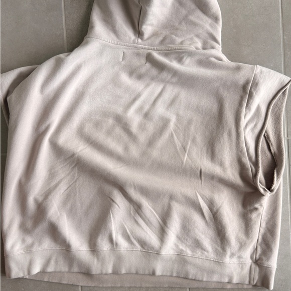 Darc Sport Cream Sleeveless Hoodie - Picture 2 of 3